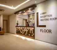 Lobby 3 Infinity Hotel Jambi By Tritama Hospitality