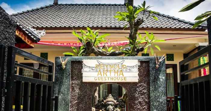 Luar Bangunan Reynold Artha Guest House