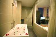 In-room Bathroom Azura Hotel Nha Trang