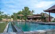 Swimming Pool 2 The Niti Hut's Lembongan