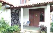 Exterior 4 Bangka Bed and Breakfast