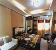 Kamar Tidur 3 The Suite Metro Apartement by Putri King