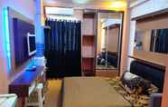 Kamar Tidur 4 The Suite Metro Apartement by Putri King