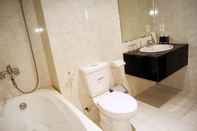 Toilet Kamar My Day Hotel Nha Trang