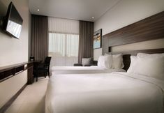Kamar Tidur 4 Helios Hotel and Convention