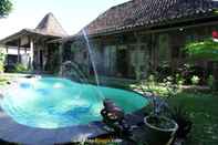 Swimming Pool Omah Lila Homestay By The Grand Java