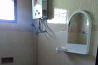 In-room Bathroom Rumah Sawah