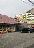 EXTERIOR_BUILDING Hotel Supratman