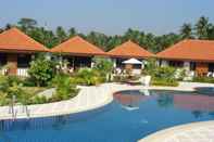 Swimming Pool Sailom Resort Bangsaphan