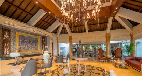 Lobby 2 SereS Springs Resort & Spa