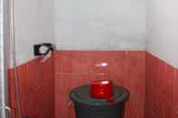 Toilet Kamar Royal Toba Inn