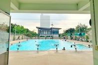 Swimming Pool Valaya Hotel Pathumthani