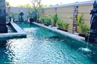 สระว่ายน้ำ Batukaru Garden 5 Bali Sevilla Residence