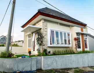 Exterior 2 Villa Puncak Garuda A26