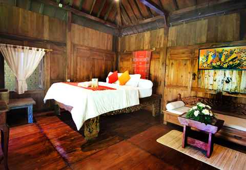 Kamar Tidur Ethnic Room at Omah Limasan by Omah Bungah