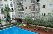 Kolam Renang 3 Cozy Room in Apartemen Puri Park View Jakarta Barat