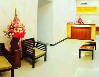 Lobby 2 Mel's Inn Manado