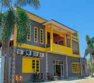 Exterior 2 OYO 1278 Wina Beach Hotel