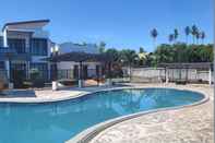 Swimming Pool Sutan Raja Villa Amurang