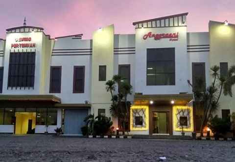 Exterior Anggraeni Hotel Tanjung