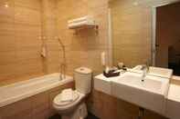 Toilet Kamar Hotel Six Seasons @ Mid Valley