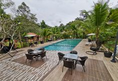 Kolam Renang 5 Fifty4Ferns