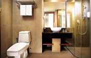 In-room Bathroom 7 Resorts World Genting - Resort Hotel