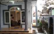 Exterior 4 Cozy Room at Ndalem Gorongan Guesthouse Yogyakarta