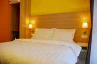 Bedroom iStay Hotel