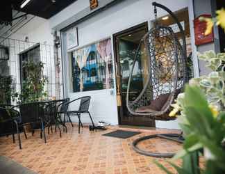 Luar Bangunan 2 239 Hostel phuket