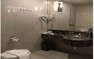 Toilet Kamar 7 Raintree Apartment Suites at Bandar Sunway