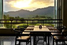 バー、カフェ、およびラウンジ Katathong Golf Resort & Spa