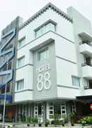 EXTERIOR_BUILDING Hotel 88 Jember By WH