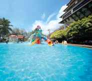 Hồ bơi 7 Resorts World Kijal