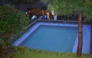 Swimming Pool 5 Villa Marindu And Glamping