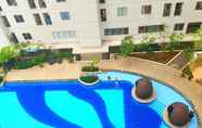 สระว่ายน้ำ 5 Channel Stay at Bassura City Apartment