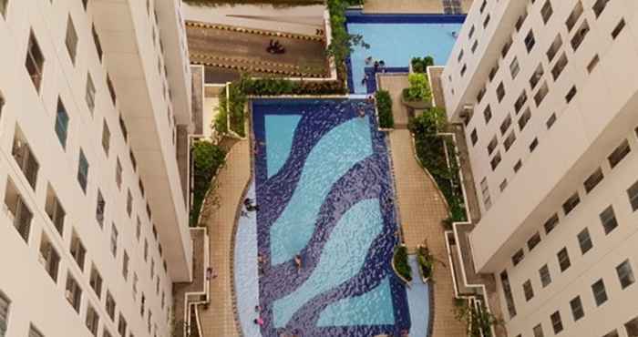 Kolam Renang Channel Stay at Bassura City Apartment