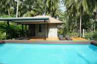 Swimming Pool Me Dee Resort