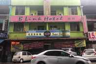 Luar Bangunan OYO 89703 B Link Hotel