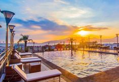 Swimming Pool 3 Best Western Plus Hotel Subic