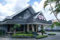 Luar Bangunan OYO 461 Hotel Madukoro Near RSI Hidayatullah