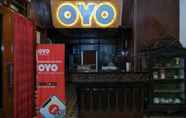 Lobby 7 OYO 461 Hotel Madukoro Near RSI Hidayatullah