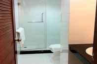 Toilet Kamar Lullaby Inn Silom