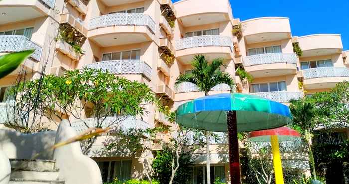 Luar Bangunan Hawaii Resort Family Suites