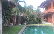 Swimming Pool 7 Taman Sari Hotel Sanur