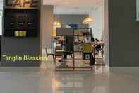 Bar, Cafe and Lounge Two Bedroom at Tanglin Supermal Mansion Surabaya (Blessing)