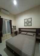 BEDROOM Ranata Family House