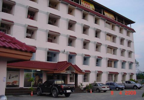 外部的 Earth Mansion Sai 5