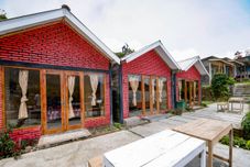 Common Space Cozy Room at Homestay Pondok Merapi Selo