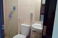 In-room Bathroom Studio Room at Tamansari Papilio Apartment Surabaya (36) by HUM'Z